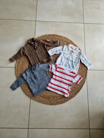 Joli lot de 4 vêtements garçon taille 9 mois