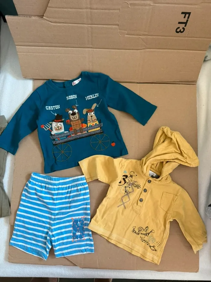 Lot de 40 vêtements taille 3 mois - photo numéro 10