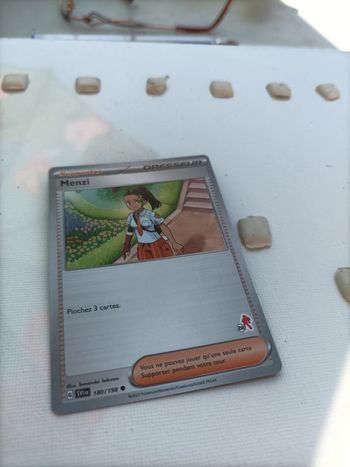 Carte pokémon écarlate et violette