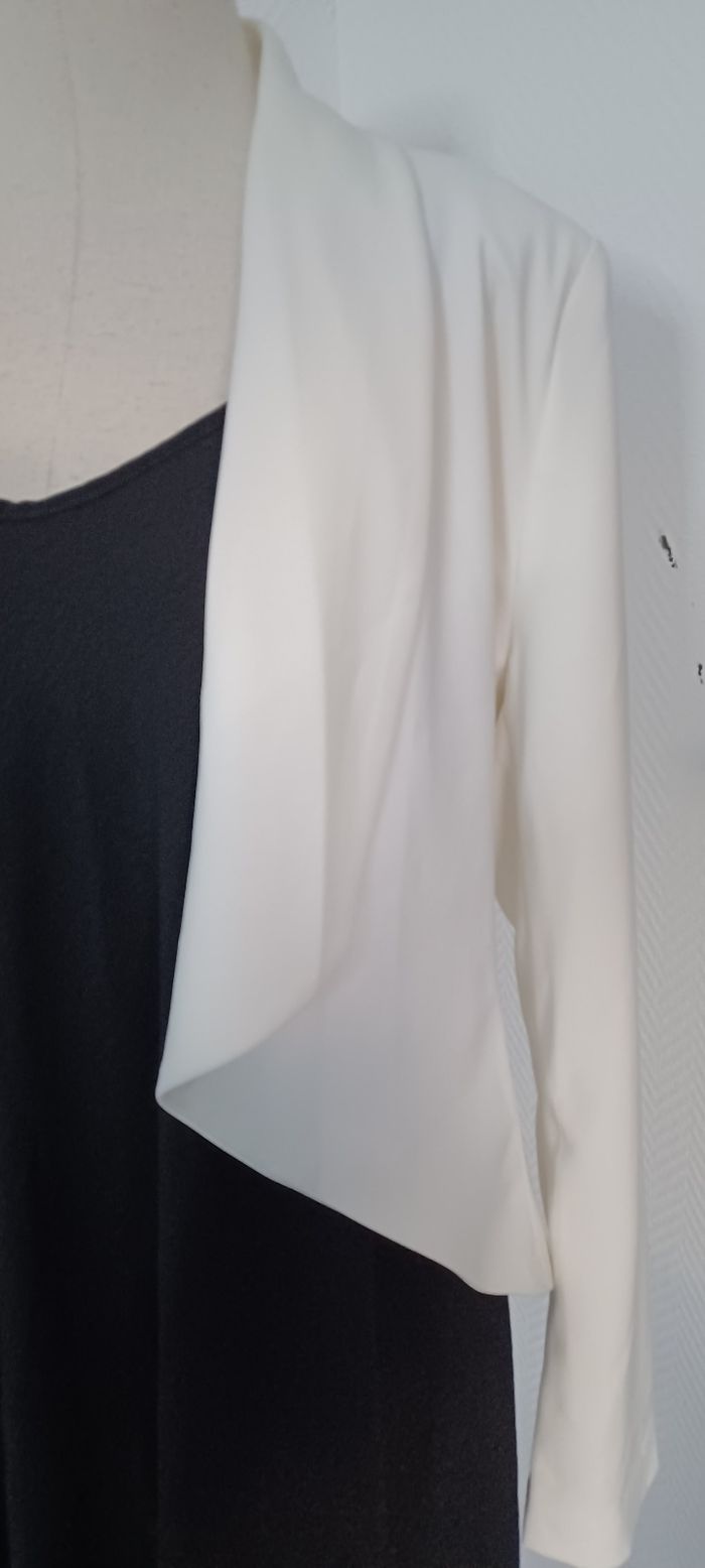 Très joli ensemble femme - photo numéro 6