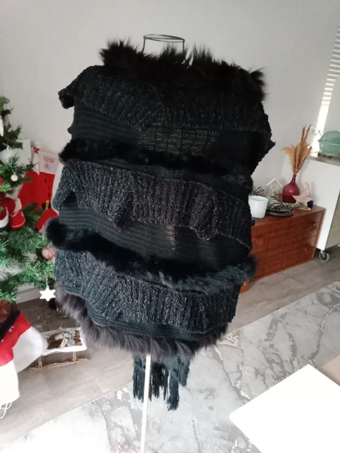 Gilet sans manches style cape - photo numéro 12