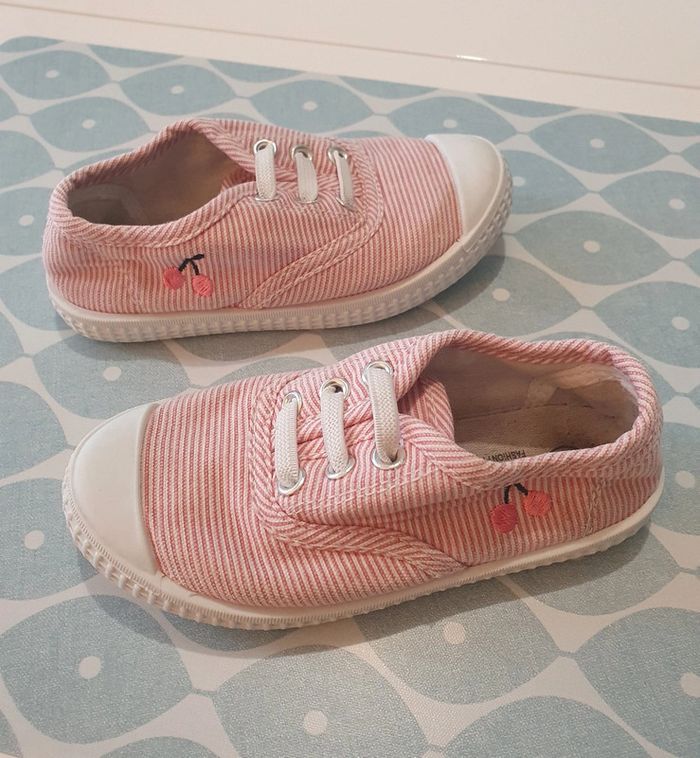 Chaussure en toile - P25 - photo numéro 2