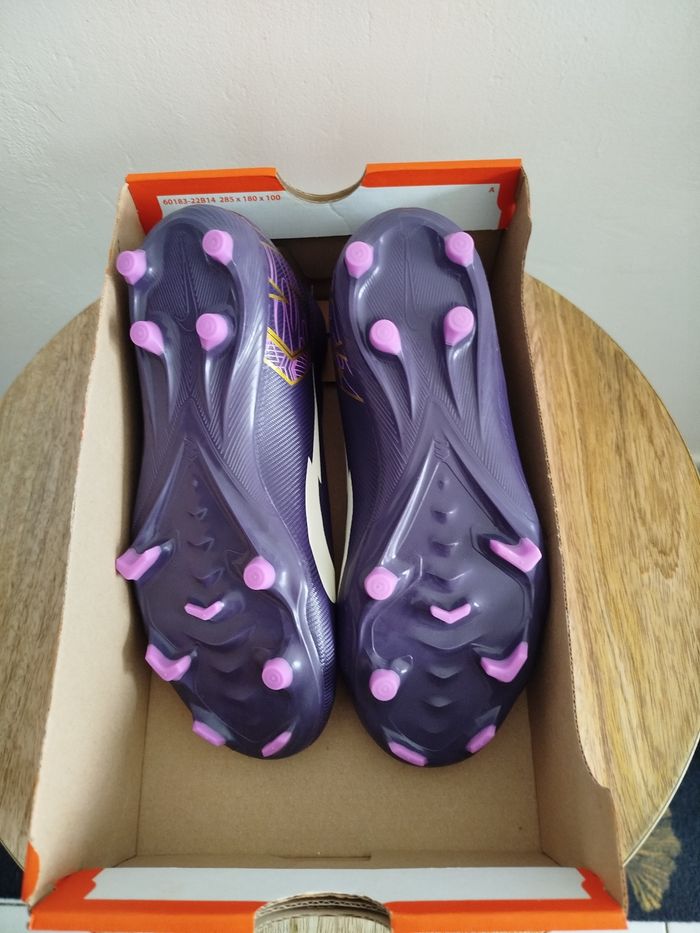 Crampons Nike T 37,5 - photo numéro 8