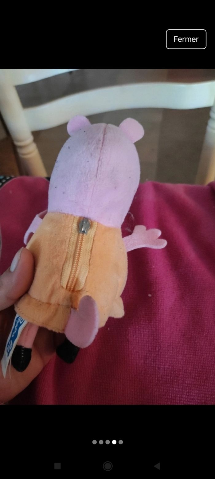 Petite peluche 
Peppa pig 
J56 - photo numéro 4