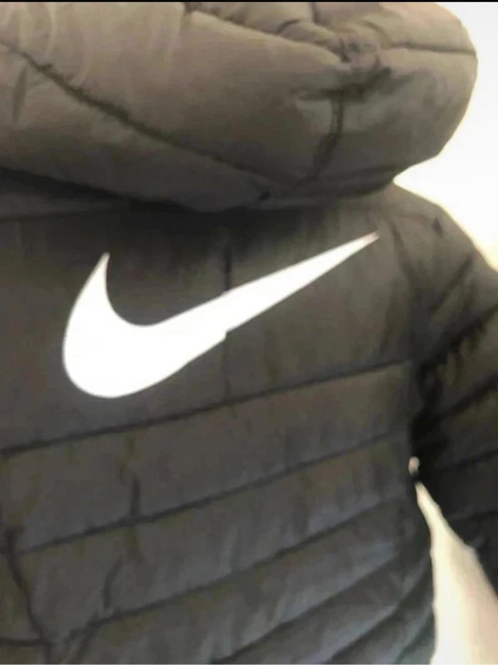 Doudoune à capuche nike - photo numéro 5