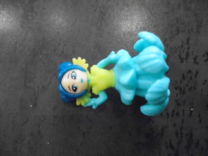 Lot de 4 jouets kinder surprise au choix - photo numéro 6