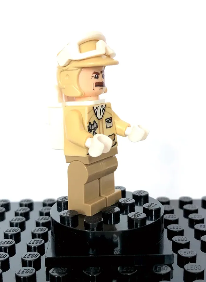 LEGO Star Wars épisode V - Hoth Rebel trooper - photo numéro 3