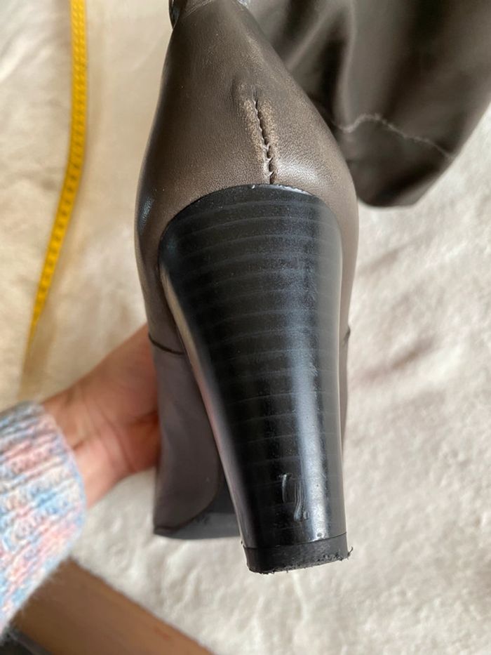 Bottes Zara en cuir grises à talon taille 37 - photo numéro 16