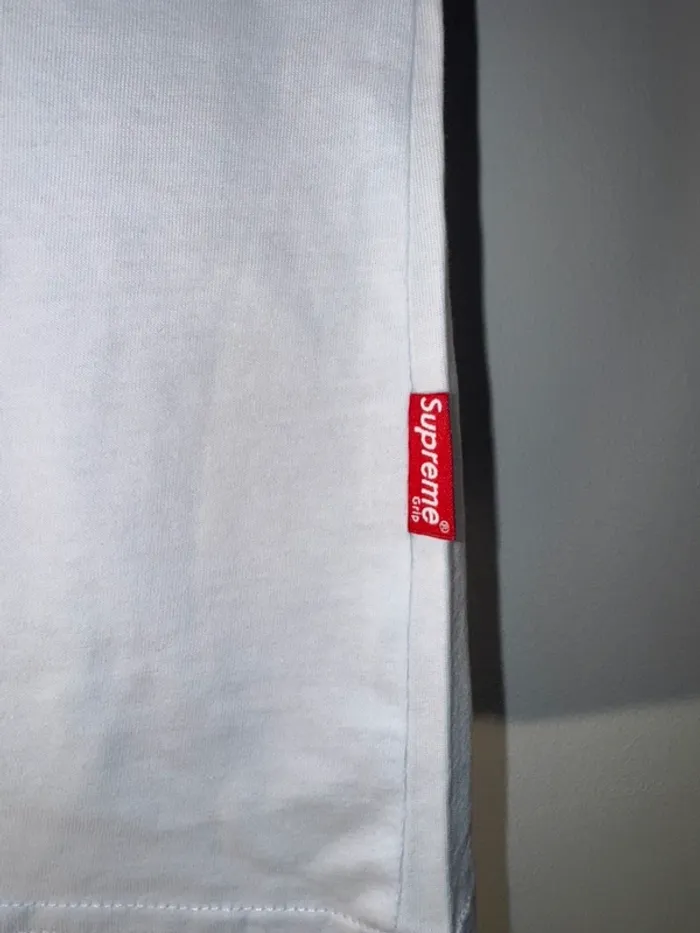 Tee shirt Supreme Blanc Femme Taille L - photo numéro 2