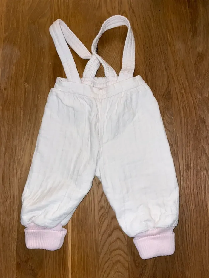 Lot salopette et short 3 mois - photo numéro 2