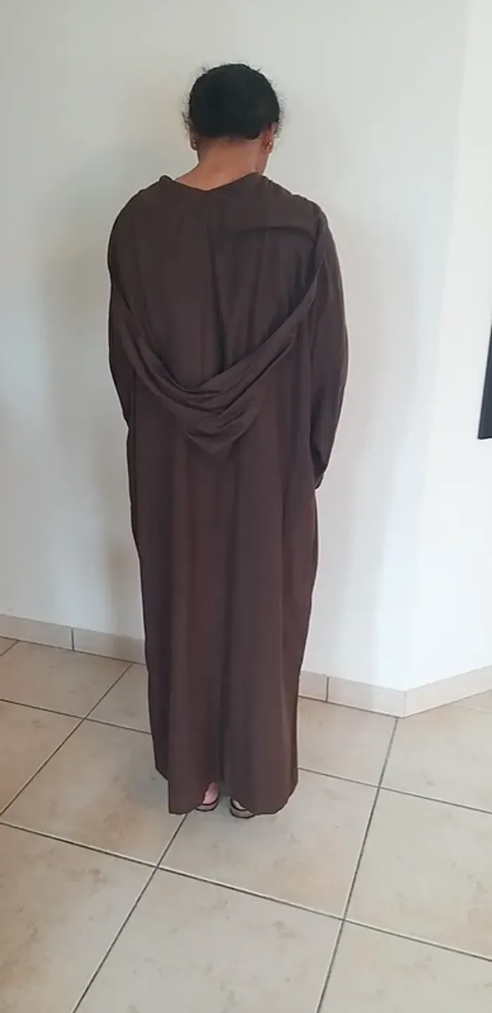 Djellaba neuve faite par artisan - photo numéro 3