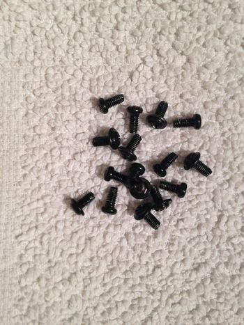 visserie miniature Volkswagen Touareg Parotech norev 1/18 1/18e 1/18ème