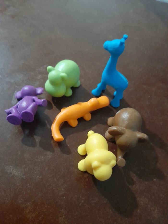 Lot figurines - photo numéro 2