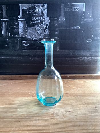 Carafe bleue