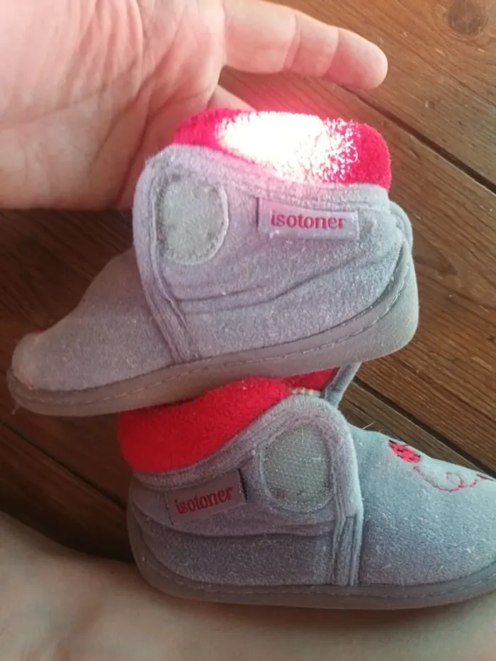 Chaussons isotoner 22 - photo numéro 3