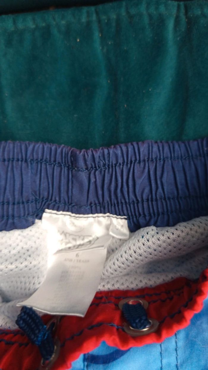 Short de bain Disney 6 ans - photo numéro 3