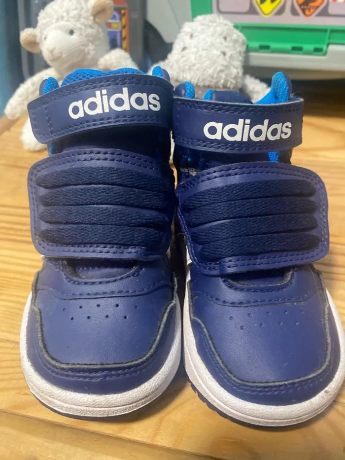 Basket adidas - photo numéro 3