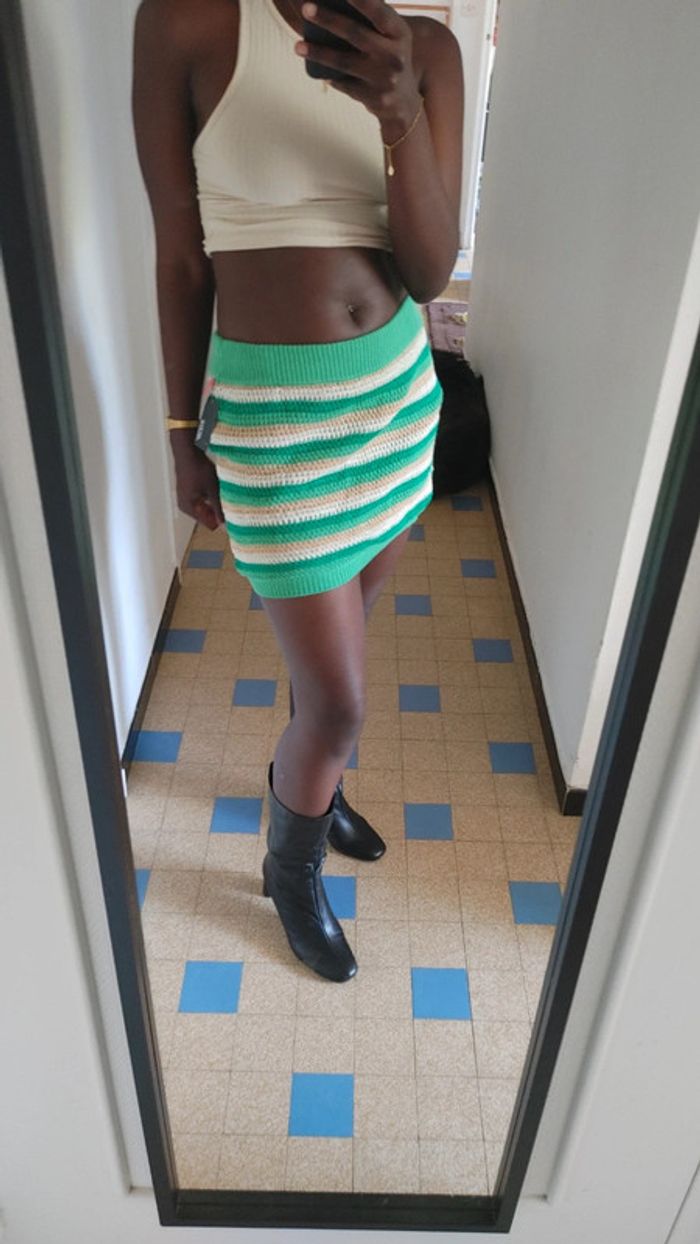 Mini jupe en maille blanche et verte - photo numéro 2
