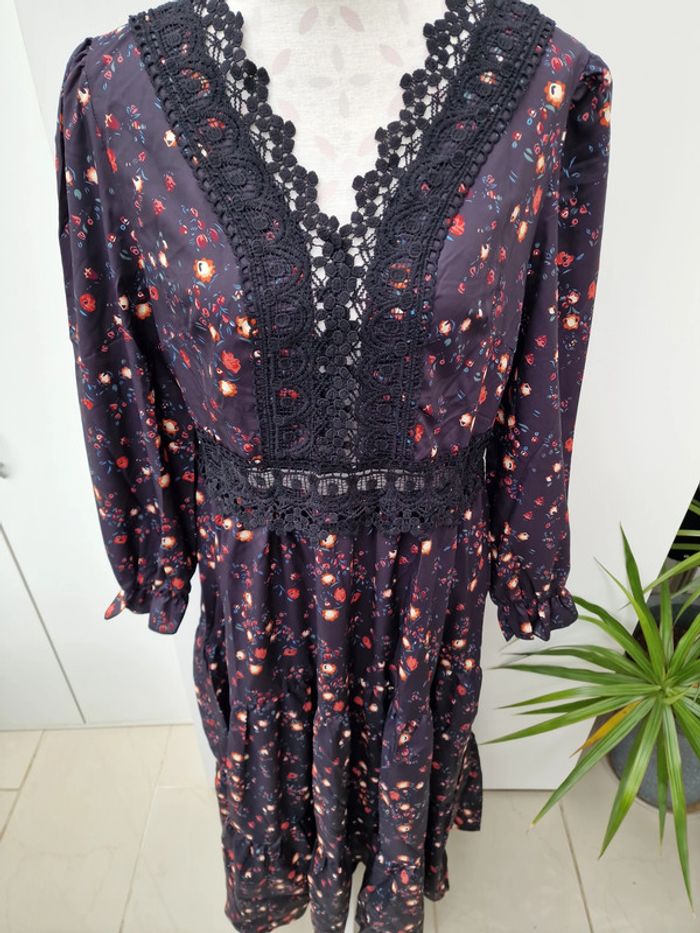 Robe Noire Dentelles Imprimé Fleurs Florale Fleurie - photo numéro 3