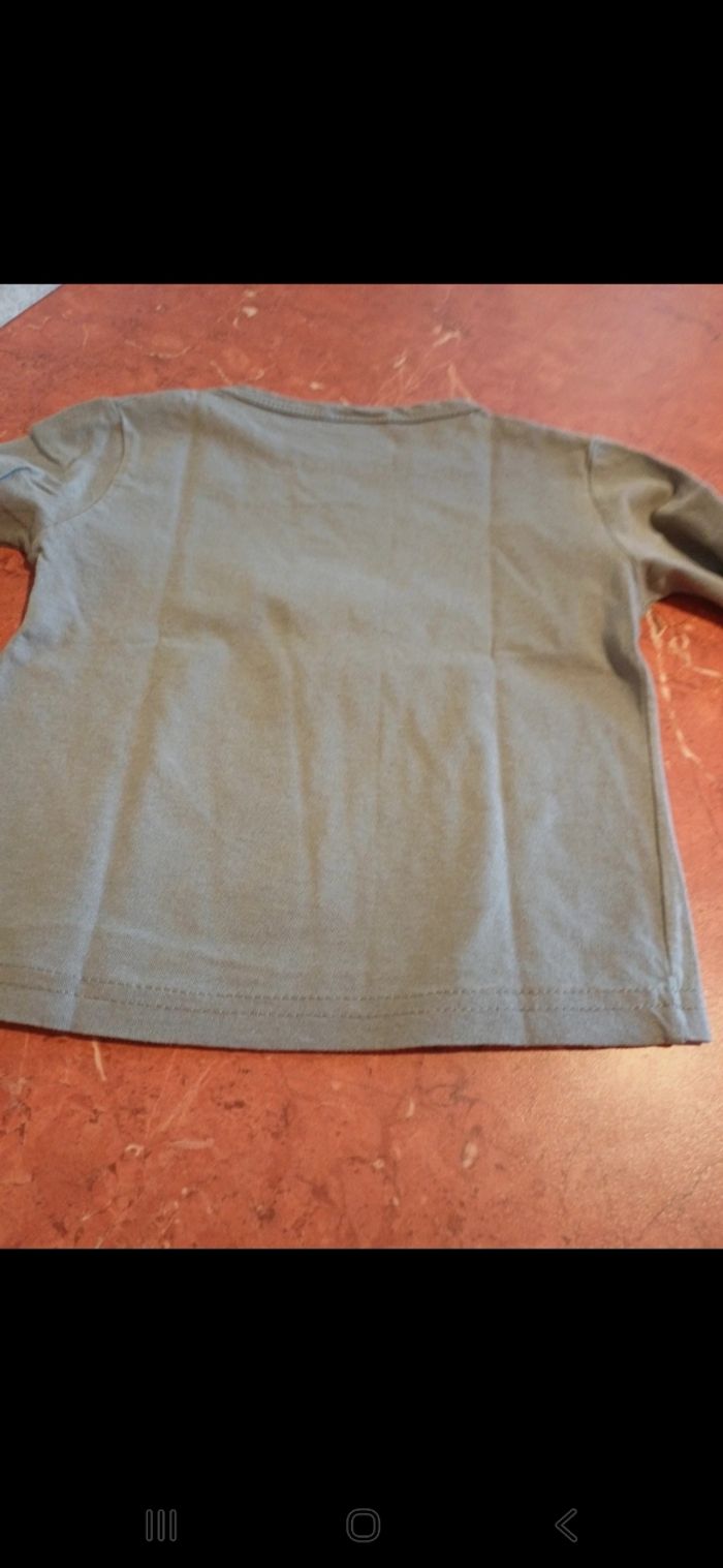 T.shirt garçon taille 4 ans - photo numéro 3