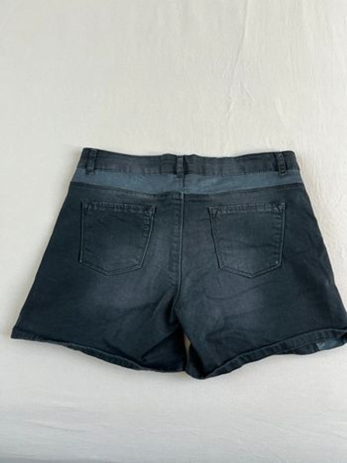 Short Nafnaf noir taille 40 - photo numéro 4