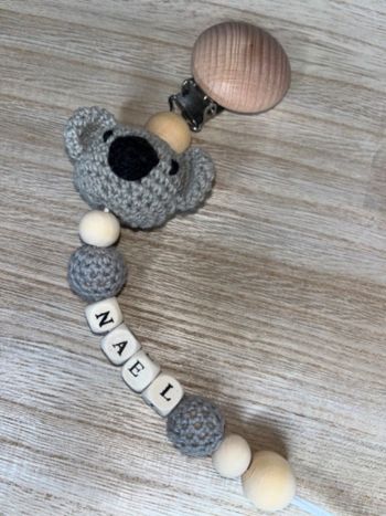 Attache tétine personnalisé