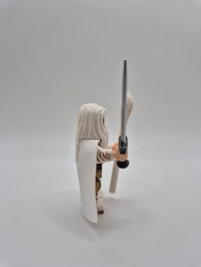 Figurine type lego Gandalf le blanc seigneur des anneaux / hobbit - photo numéro 4