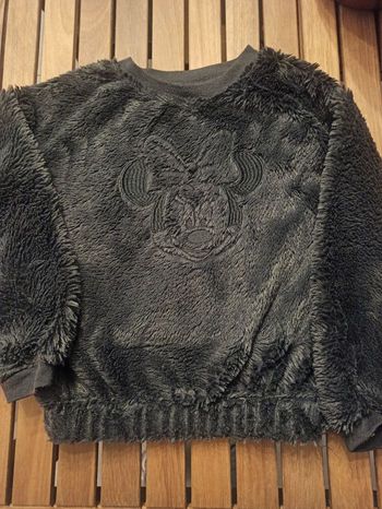 Pull noir Minnie doux