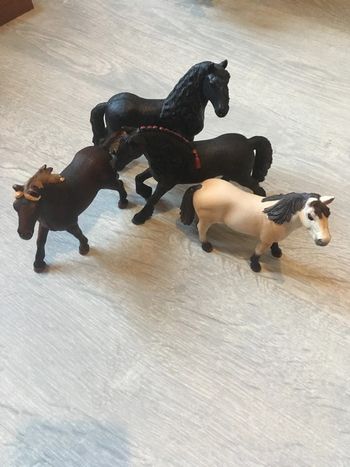 Schleich lot chevaux équitation cheval