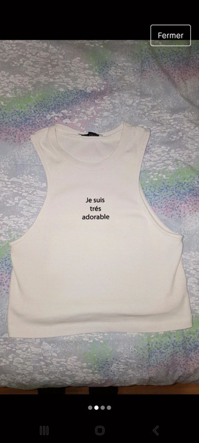 Crop top " je suis adorable "