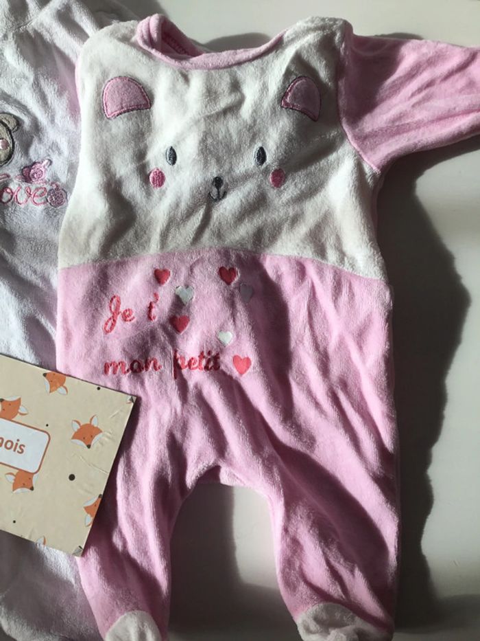 Lot de 2 pyjamas 1 mois - photo numéro 2