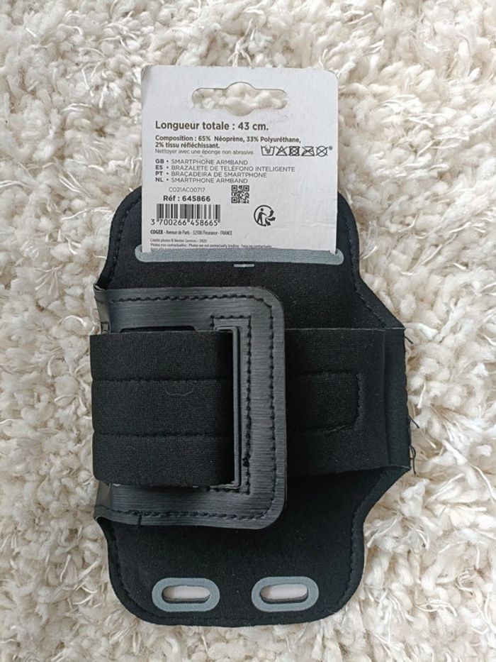 Brassard smartphone tactile et ajustable - photo numéro 2