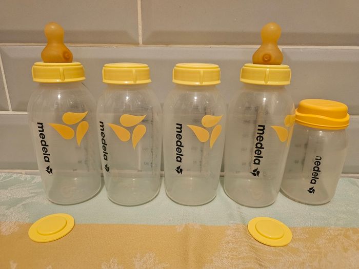 Lot biberons Medela - photo numéro 5