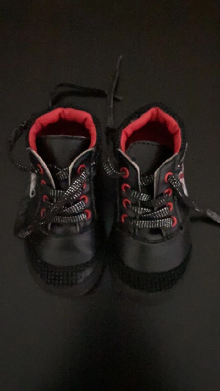 Chaussures de marche taille23 - photo numéro 2