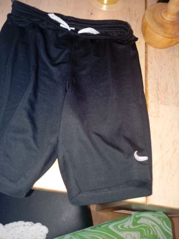 Short nike t 38 M