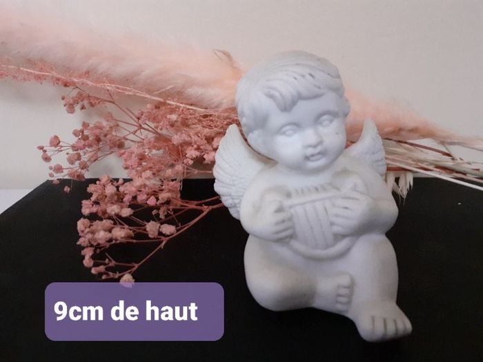 Petit ange décoratif