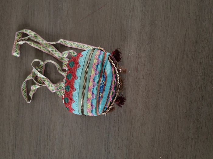 Mini sac a dos coloré pompons - photo numéro 3