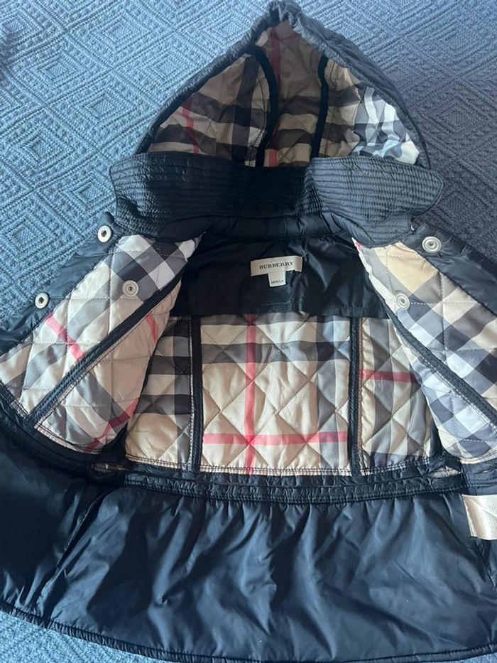 Veste Burberry -taille 6 mois - - photo numéro 3