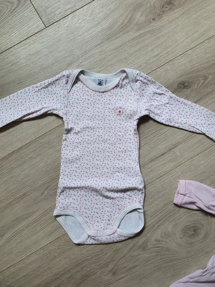 Body Petit Bateau 9 mois - photo numéro 2