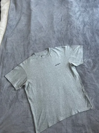 T-shirt Carhartt WIP gris logo poitrine – Neuf sans étiquette – Taille S