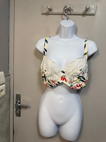 Soutien gorge 100E