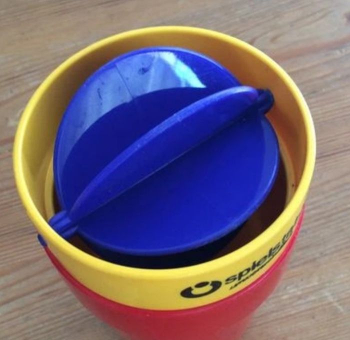 Lot 2 gobelets pour jouer avec l'eau - photo numéro 3