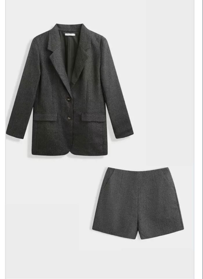Ensemble blazer et short