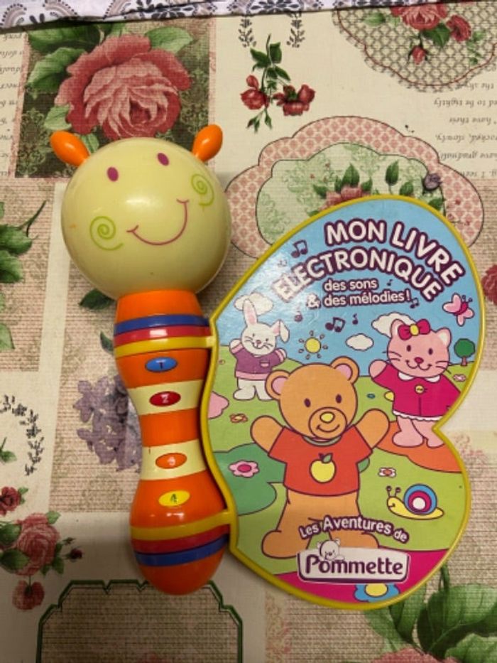 Livre papillon éducatif pommette