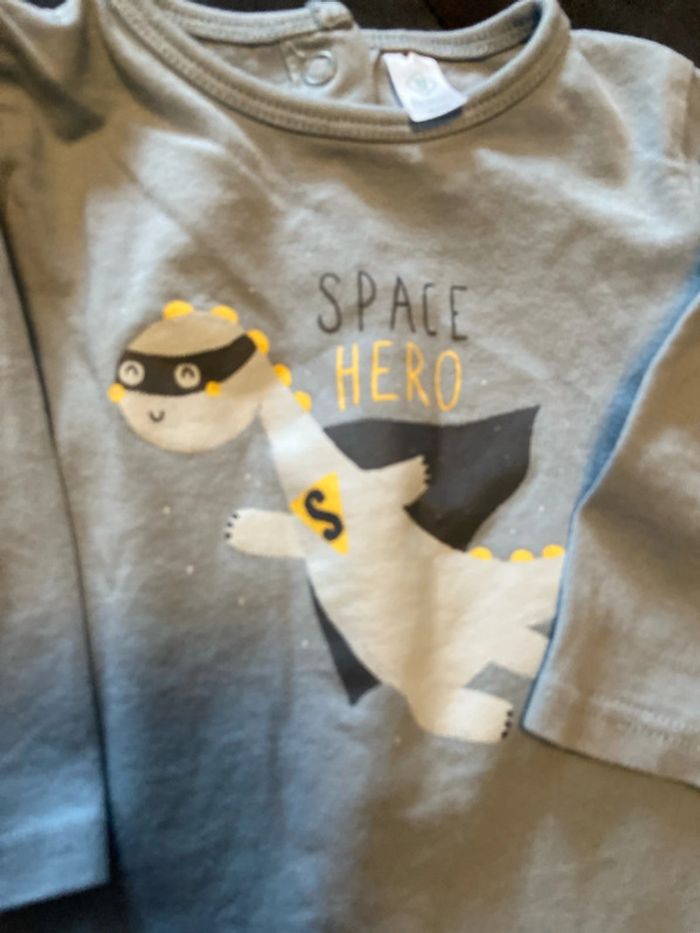 Pyjama 1 pièce 6 mois - photo numéro 2