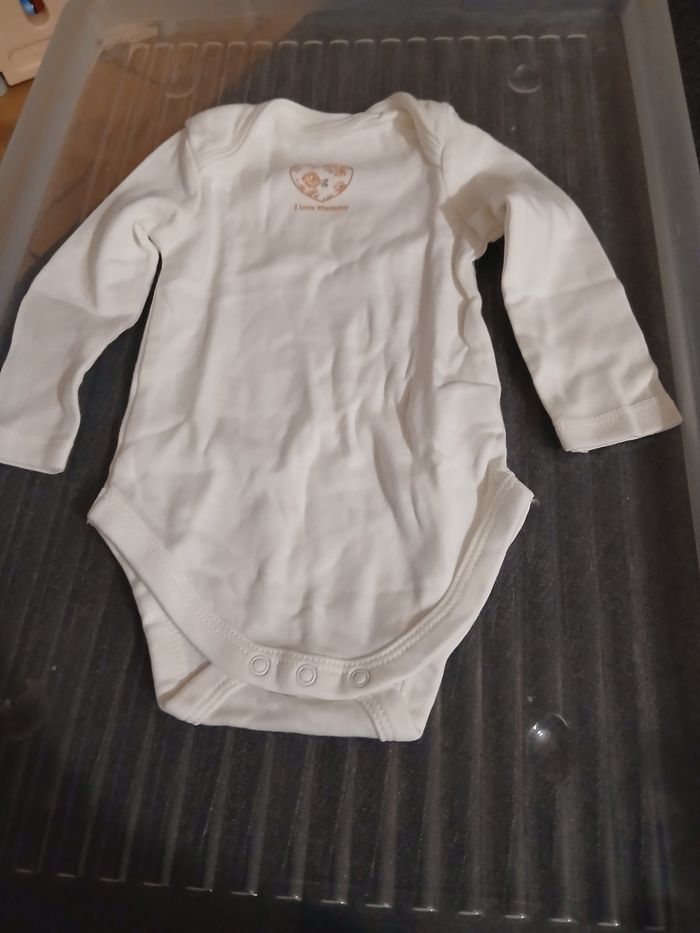 5 bodies 2/3 mois 60 cm - photo numéro 5