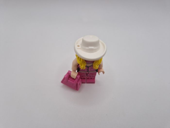 Figurine type lego Barbie - photo numéro 5