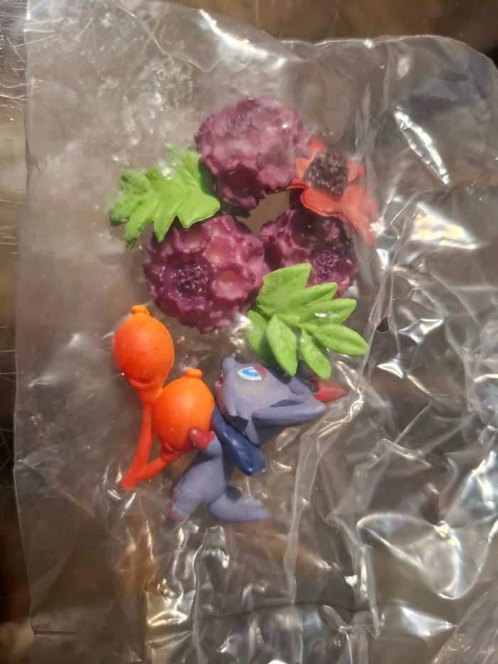 Figurine fig statue statuette Pokemon pokémon Floral Cup 2 Collection Zorua Re-ment re - ment - photo numéro 4