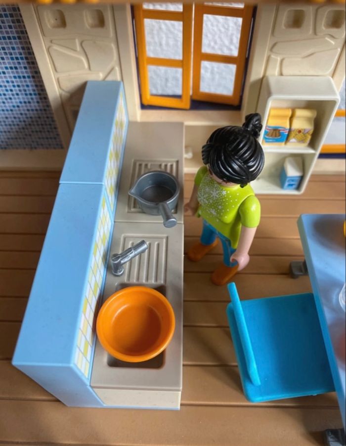 Maison playmobil et accessoires - photo numéro 3