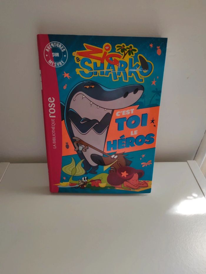 Bibliothèque rose Zig et Sharko C'est toi le héros